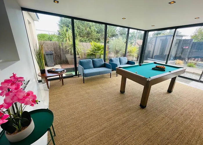 Borne Arcade, Billard, Flechettes & Sauna 6pers