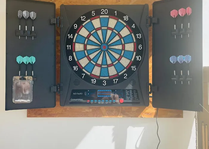 Borne Arcade, Billard, Flechettes & Sauna 6pers 別荘